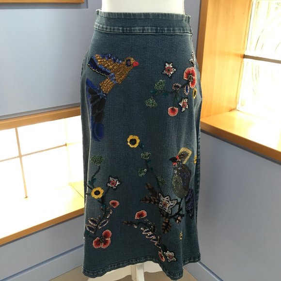 Alice + Olivia Dresses & Skirts - Alice + Olivia Denim Skirt with Sequins and Embroidery Size 4